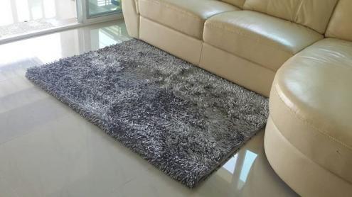 พรมตัวหนอนไมโครไฟเบอร์สีเทาเข้ม ขนาด150x200 cm.